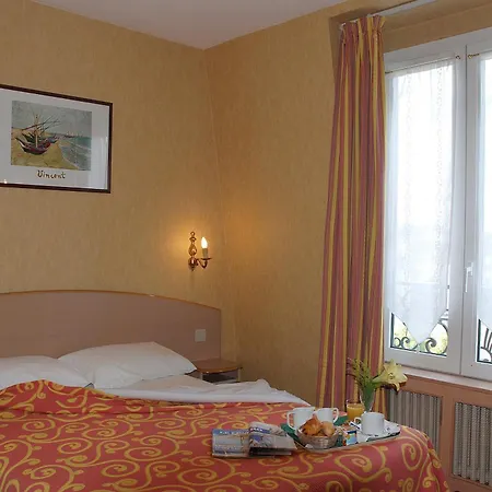 Transcontinental 2* Parigi