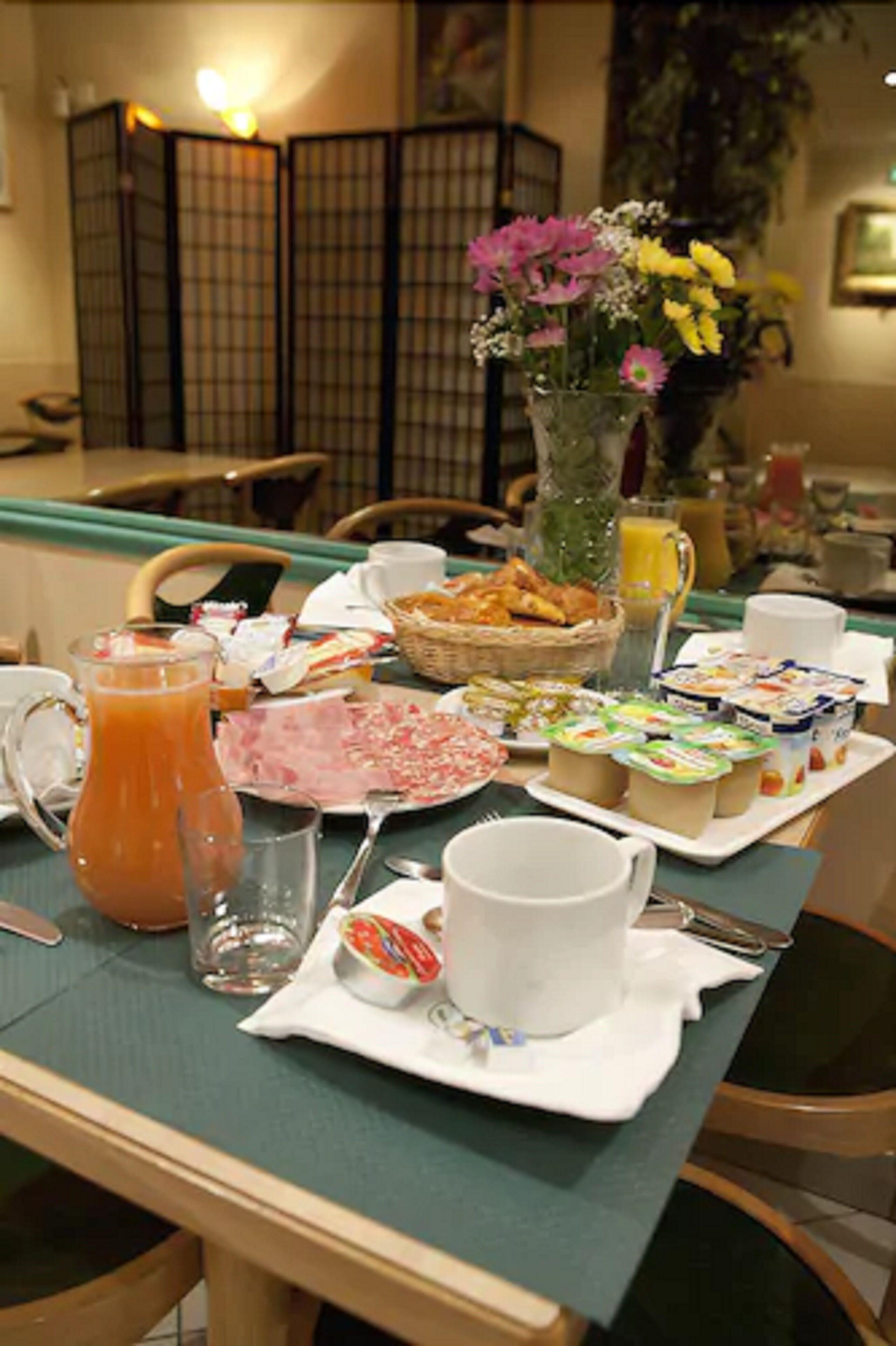 Hotel Transcontinental Paris